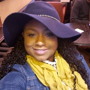 Meet your Posher, Kimberly